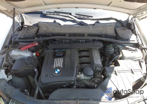 2007 BMW 328Xi z USA, uszkodzony, nr VIN WBAVC93577K033386